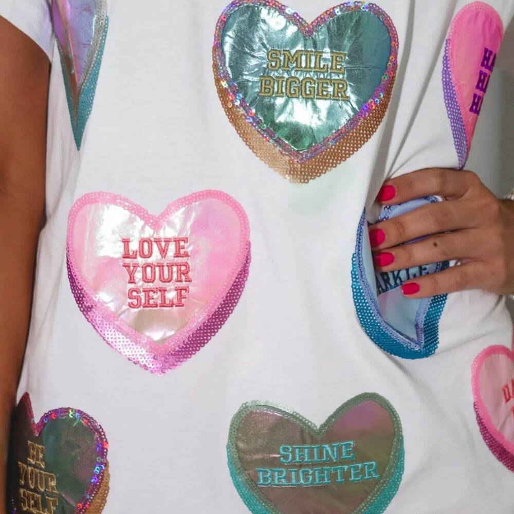 Queen Of Sparkles White Candy Hearts Tee - Picture 4 of 4